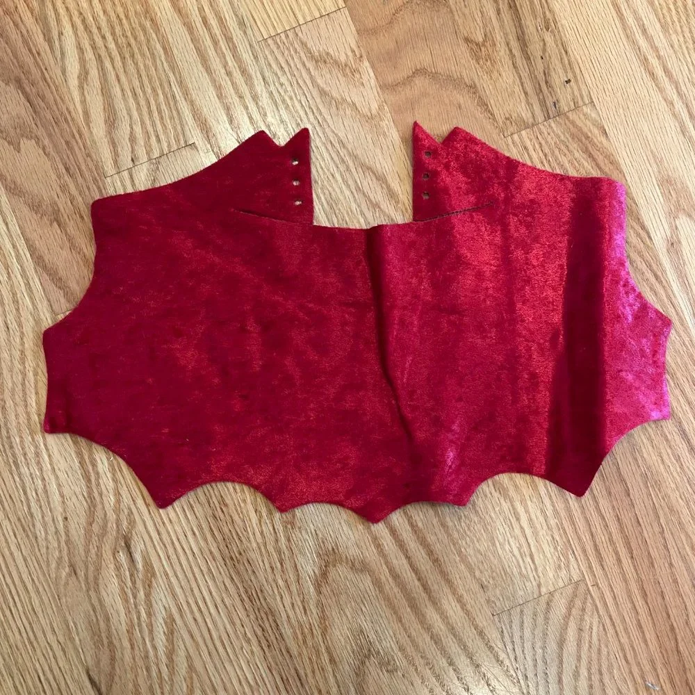 Rubies Gothic Vampiress Dress and Collar Girls Medium Size 8-10 for 5-7 Year Old